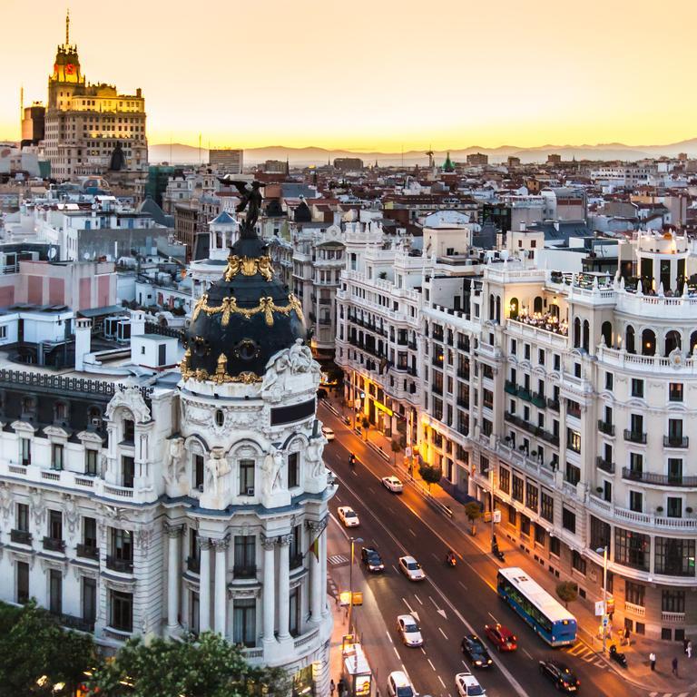 Bookingham ★Apartaments & Suites مدريد المظهر الخارجي الصورة