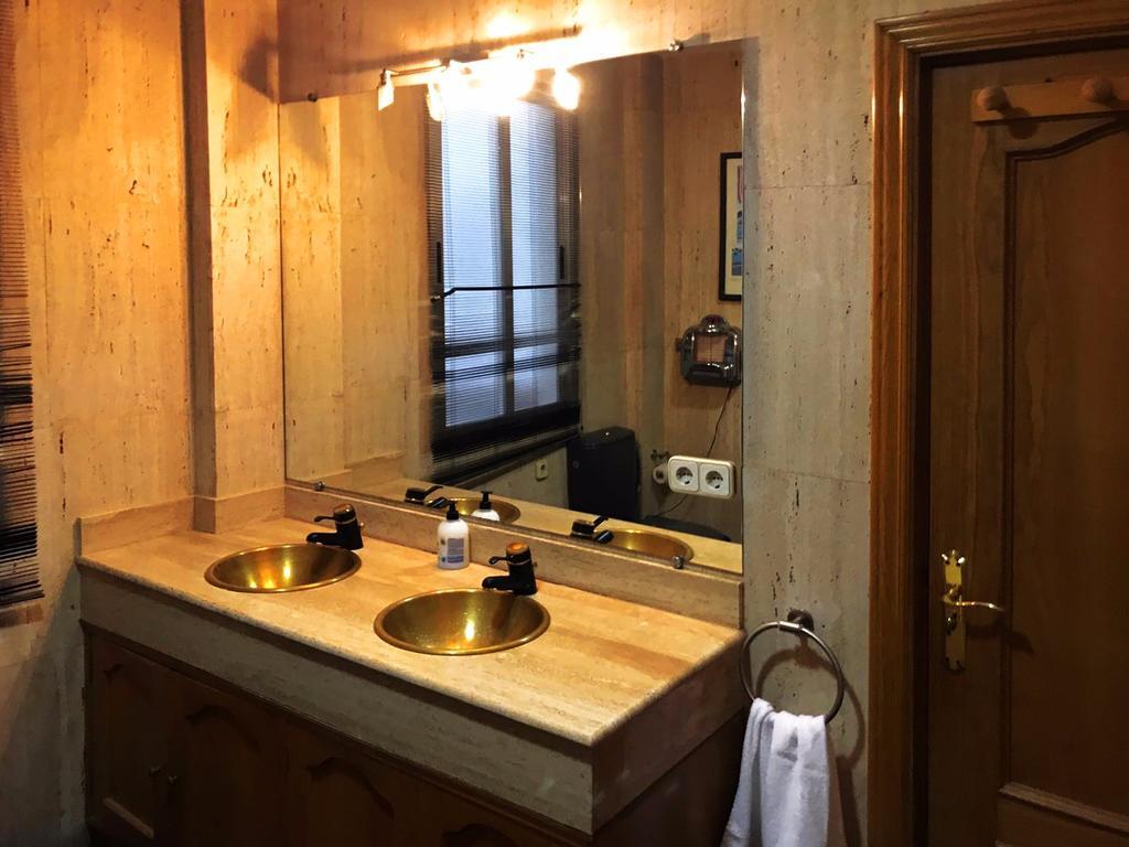 Bookingham ★Apartaments & Suites مدريد المظهر الخارجي الصورة